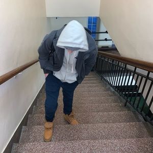 Meet your Posher, Blake